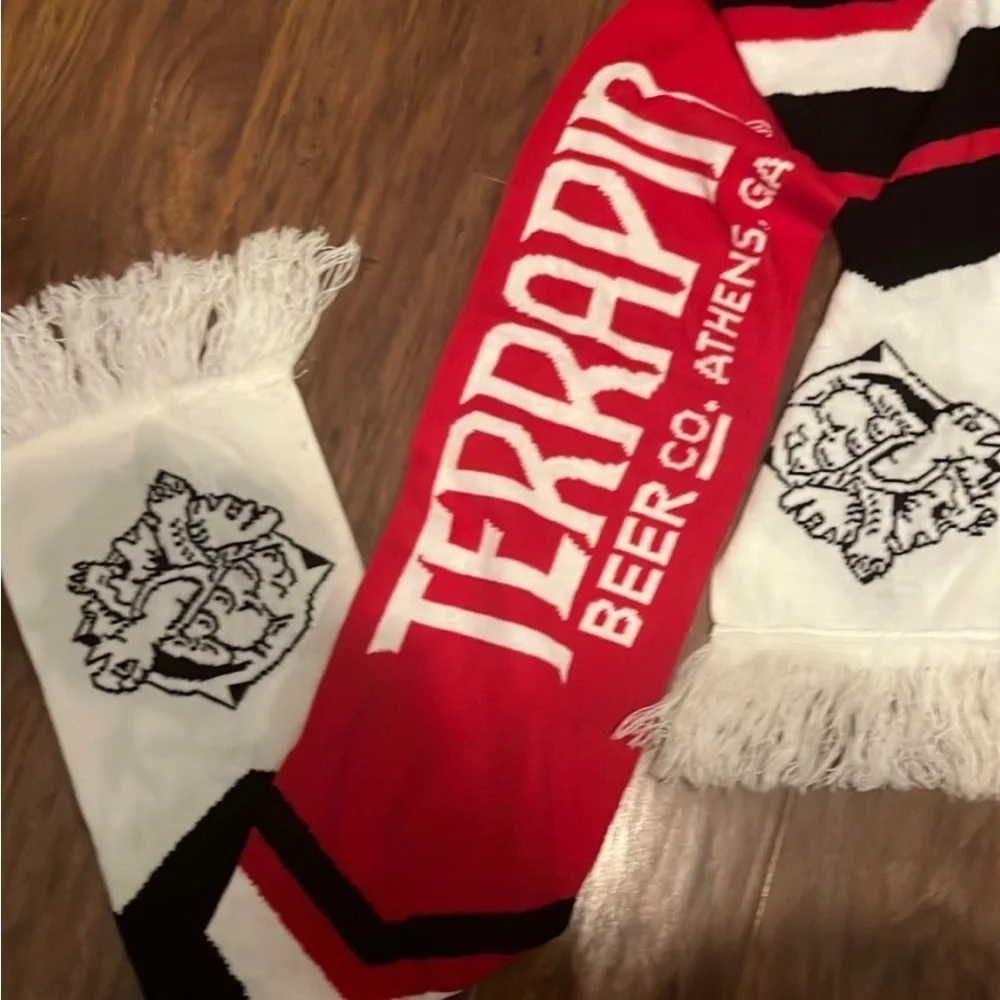 Terrapin beer scarf NWOT